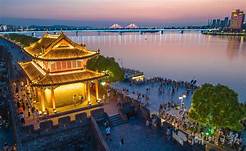 襄阳古城景区AR智慧旅游